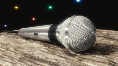 microphone-1185958_640